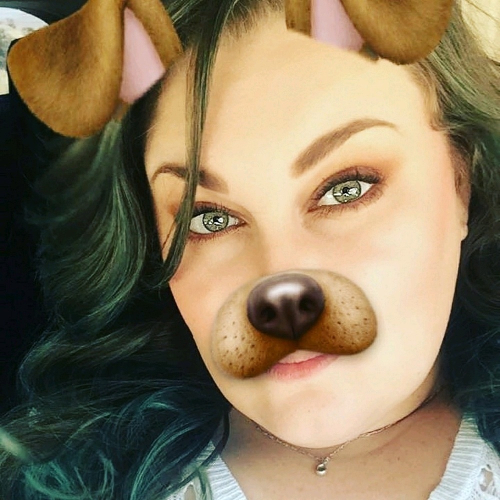 Meet your Posher, Briana